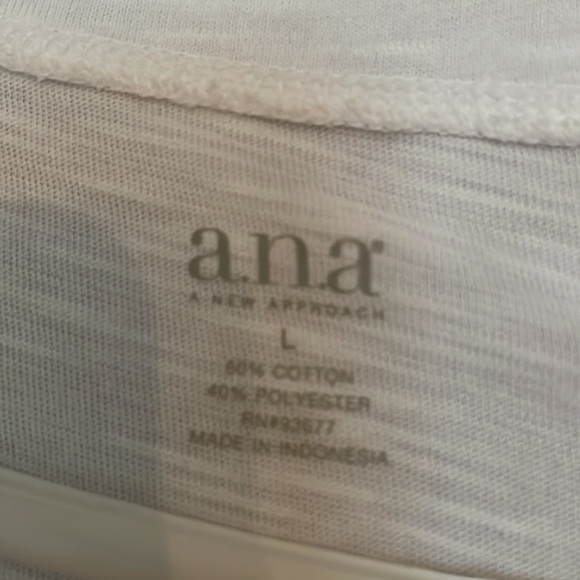 Ana Womens Black Pocket Tee and White Pocket Tee. - Picture 4 of 6